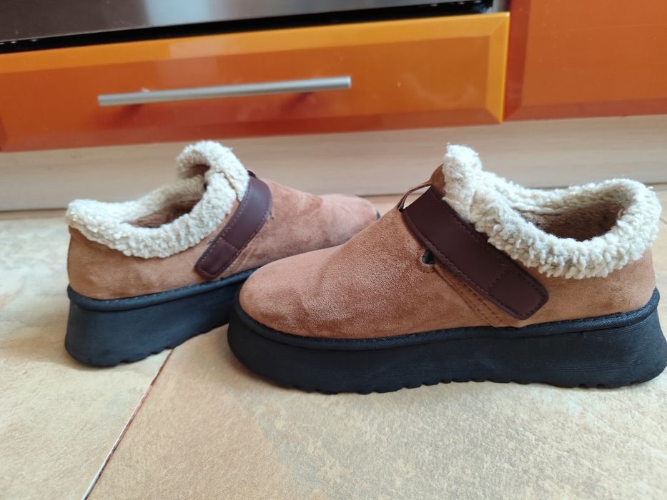 Нові зимові автоледі уггі чобітки 40 розмір 25 см устілка