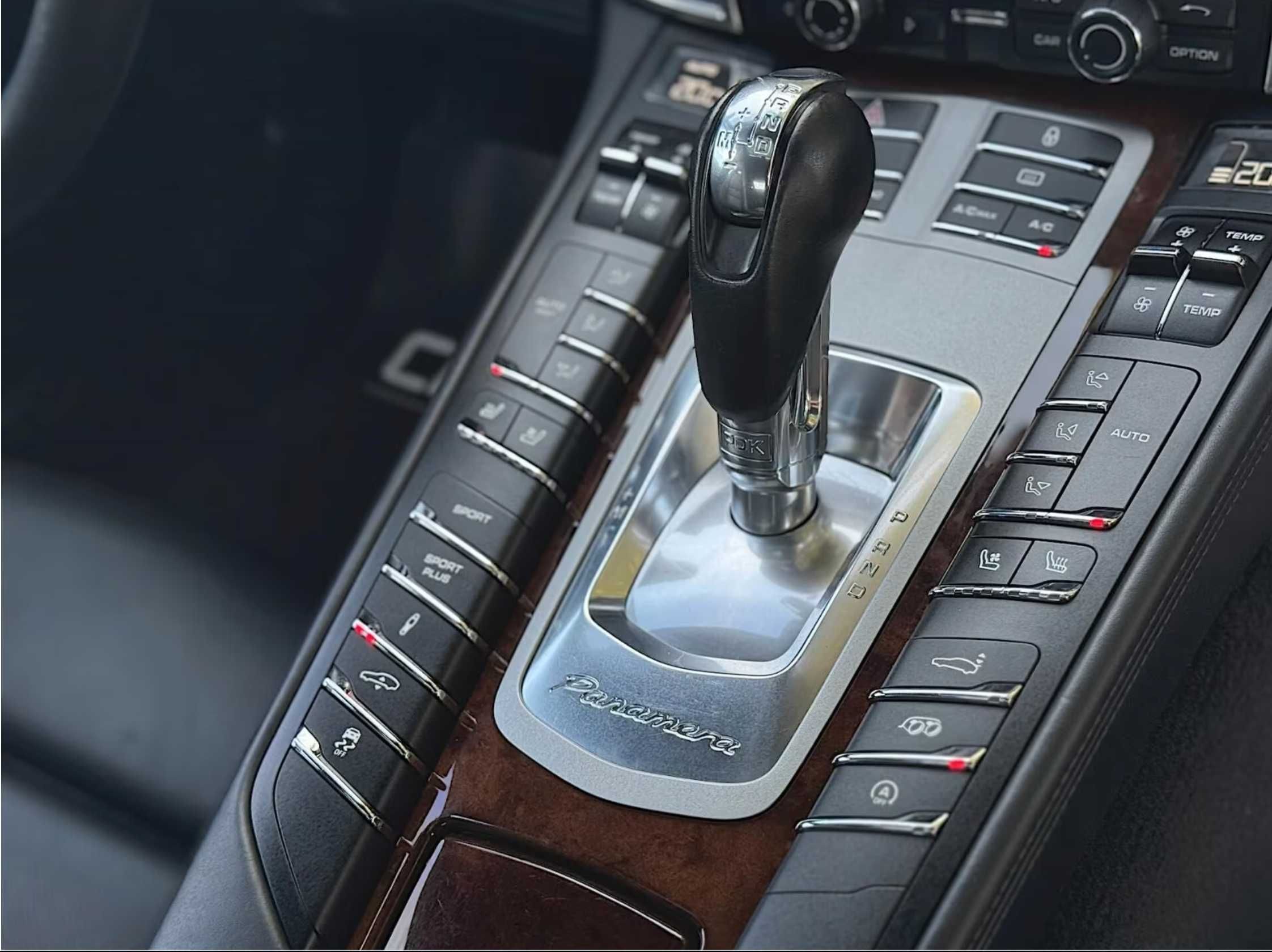 Porsche Panamera GTS 4.8 V8 PDK