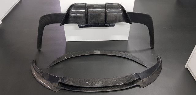 Conjunto Bmw Série 6 M6 F12 F13 (2012 a 2018) Spoiler, Aileron e Difusor em Carbono