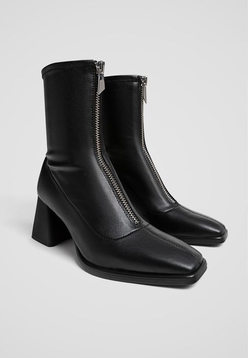 Stradivarius осінні, весняні чоботи 39 розмір