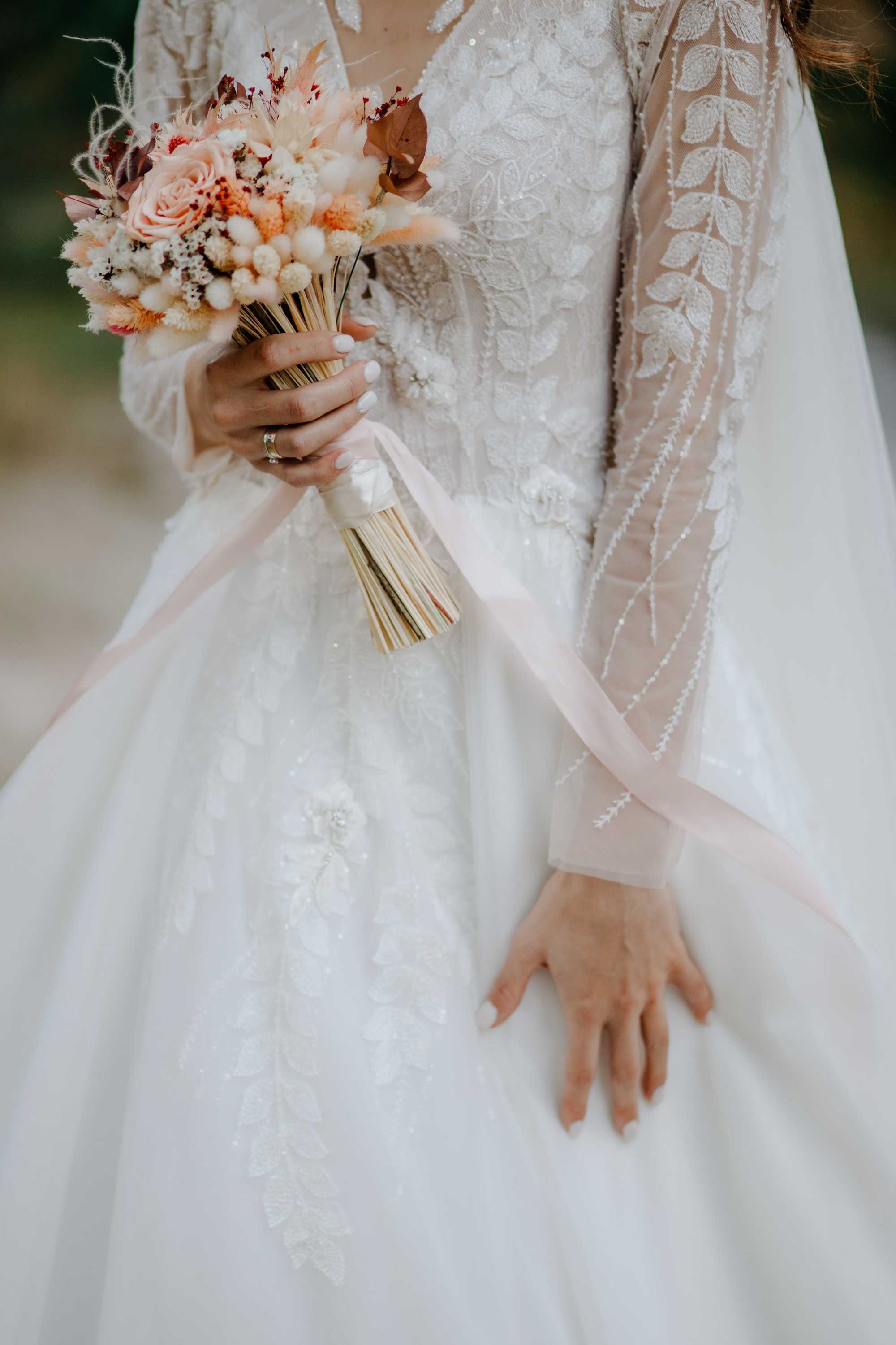 Сукня весільна, колір айворі