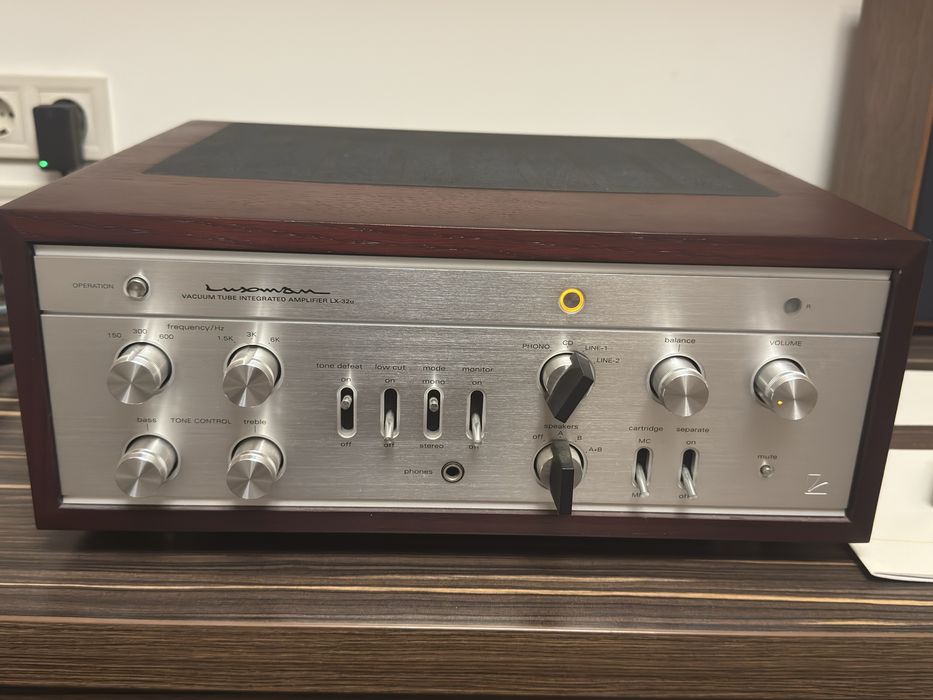 Продам ламповий підсилювач Luxman lx32u