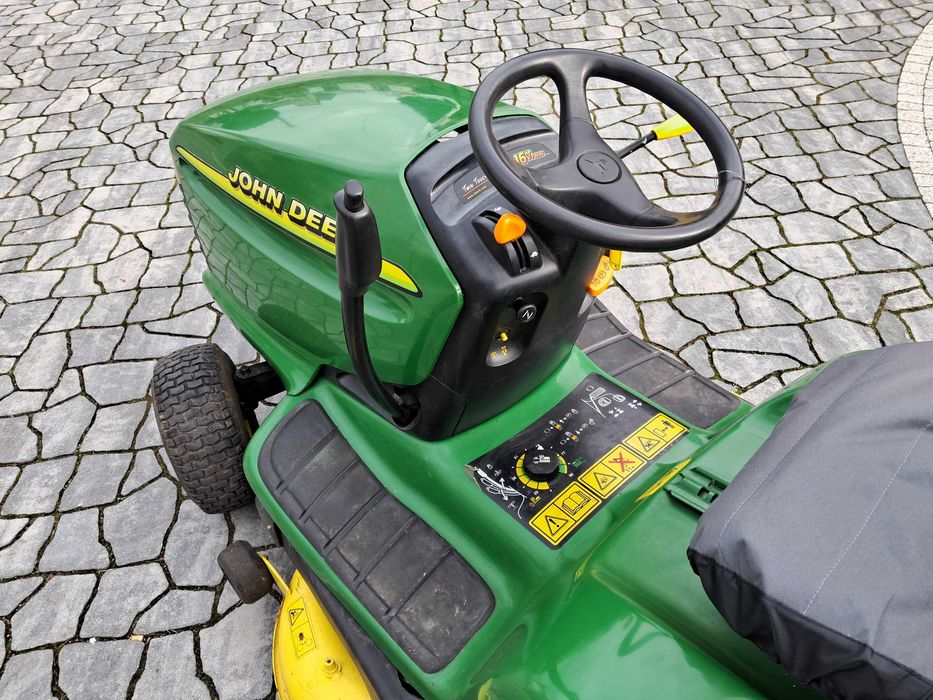 Zadbany solidny  traktorek kosiarka JOHN DEERE 200SZTUK NA PLACU