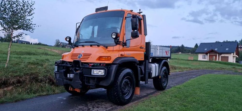Unimog U400  Stan bardzo dobry Niski przebieg