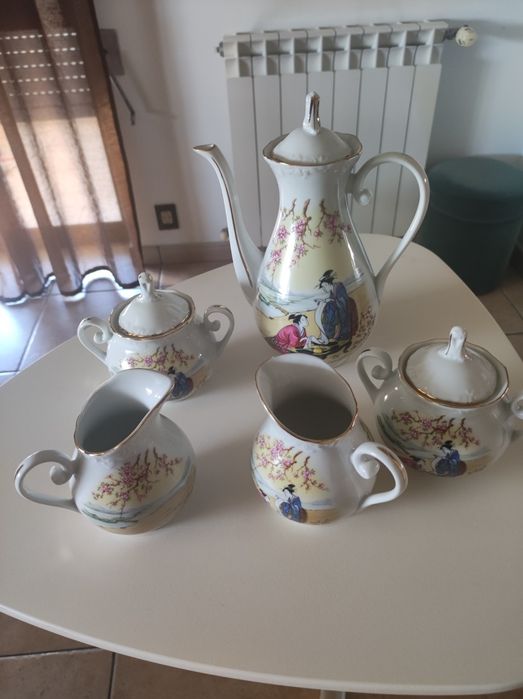 Serviço de chá e café em porcelana