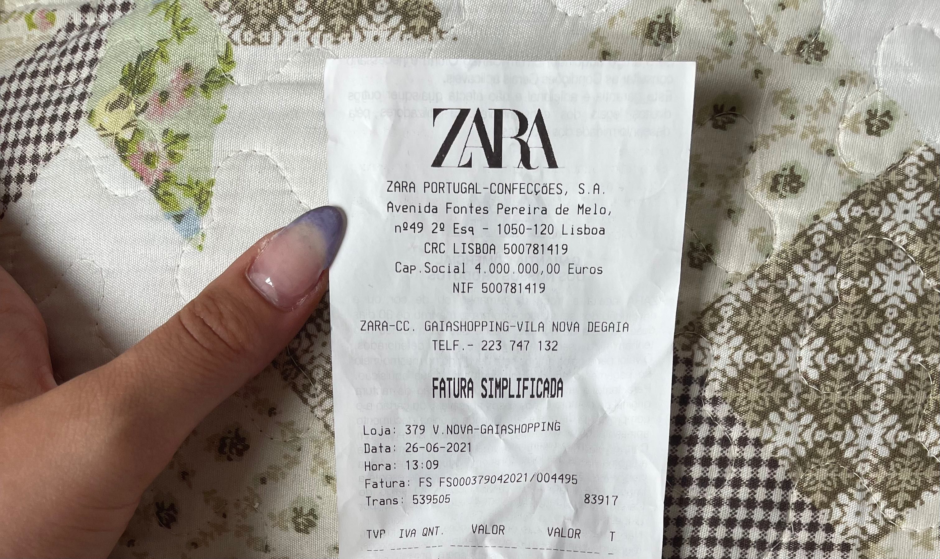 Calças de ganga Zara com etiqueta