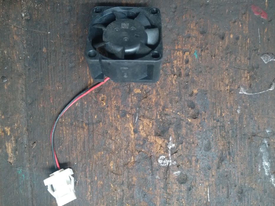 Блок управління(драйвер) основної правої фари Tesla Model Y