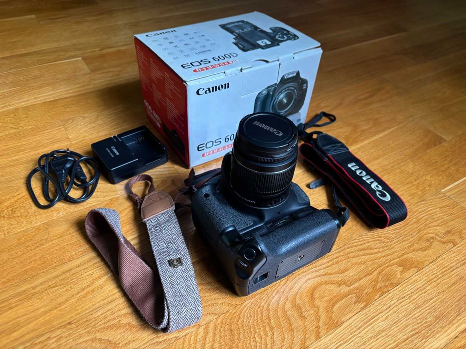 Фотоаппарат Canon EOS 600D Kit EF-S 18-55