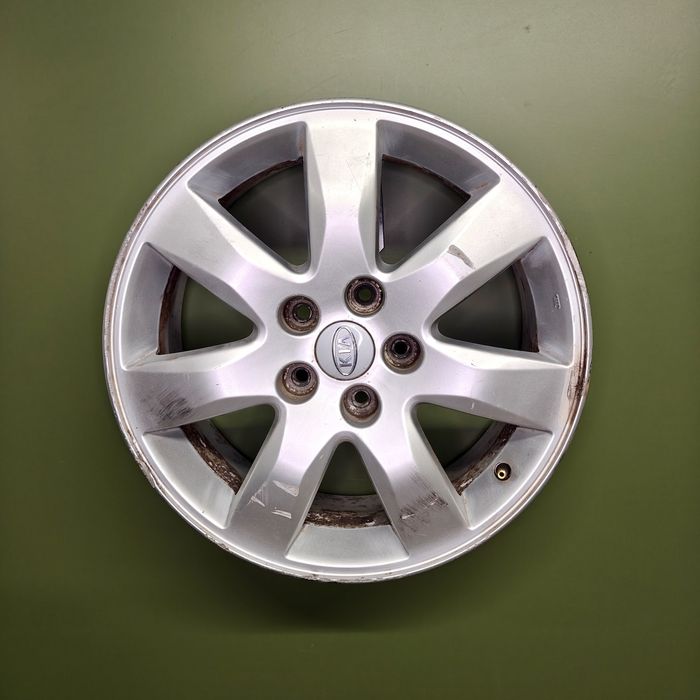 Felgi KIA 17" 5x114.3 7j et41 #1004