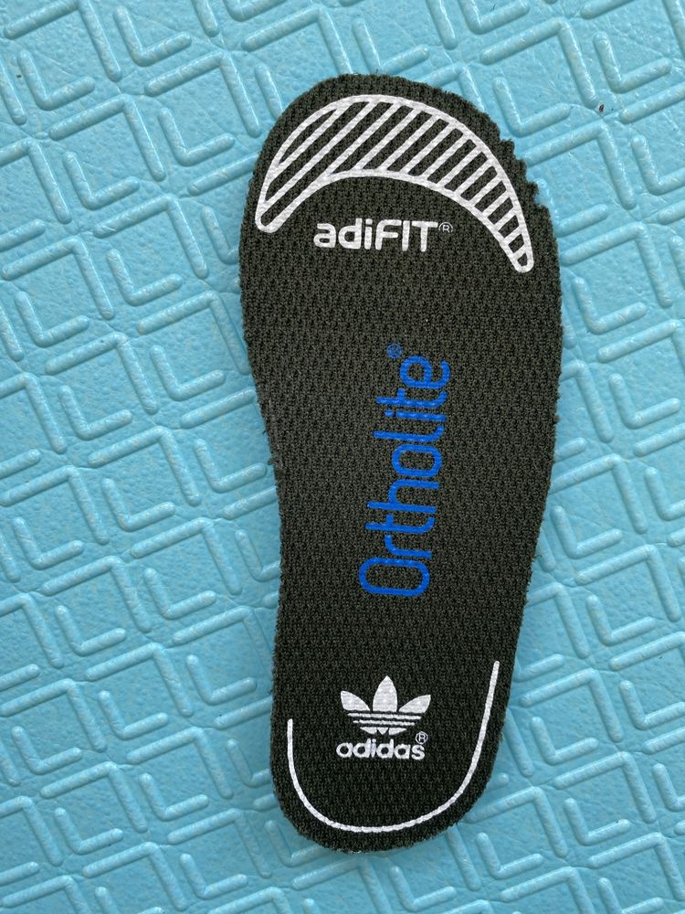 Дитячі кросівки adidas 20 р