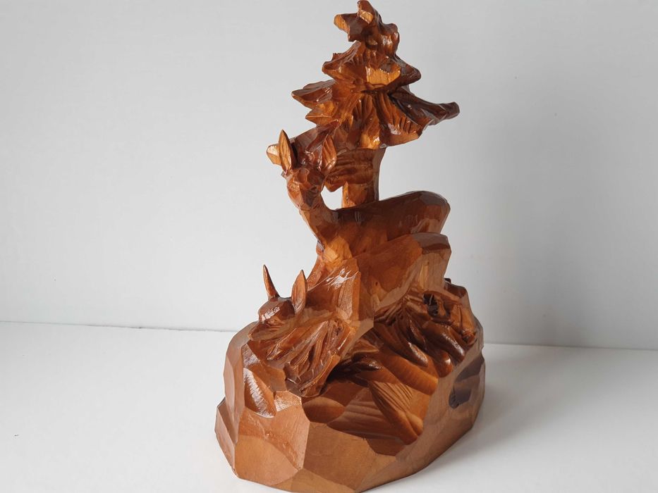 різьба по дереву  " козуля з малюком "1961 р