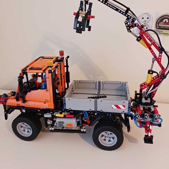 Lego Technic Mercedes-Benz Unimog 8110 instrukcje