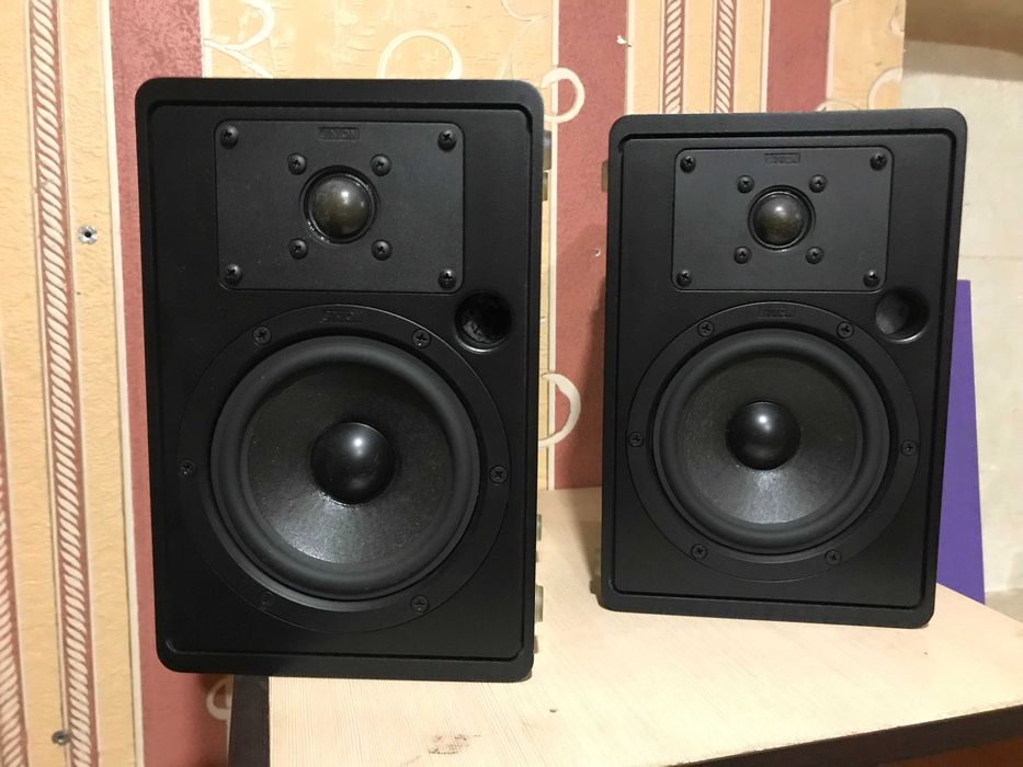 Canton plus D акустична система