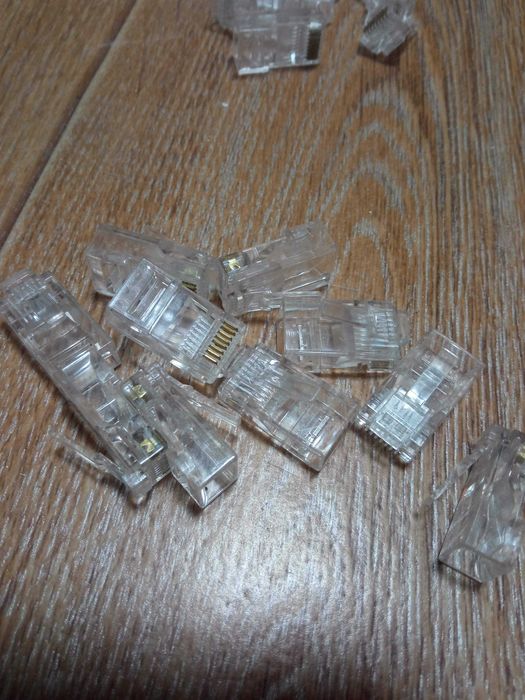 Продам Коннекторы RJ 45
