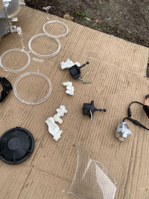 Запчасти на фары бмв е60 е61