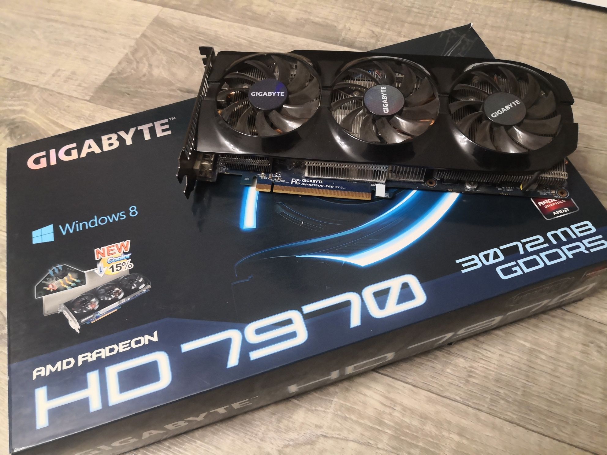 Видеокарта HD 7970 Gigabyte GDDR5 3GBb