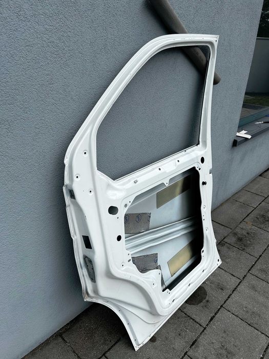 Drzwi przednie prawe Volkswagen Transporter T5