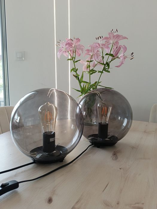 Dwie lampki nocne lampy stołowe
