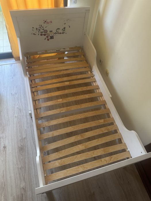 Cama de criança extensivel IKEA SUNDVIK com colchão de molas INNERLIG