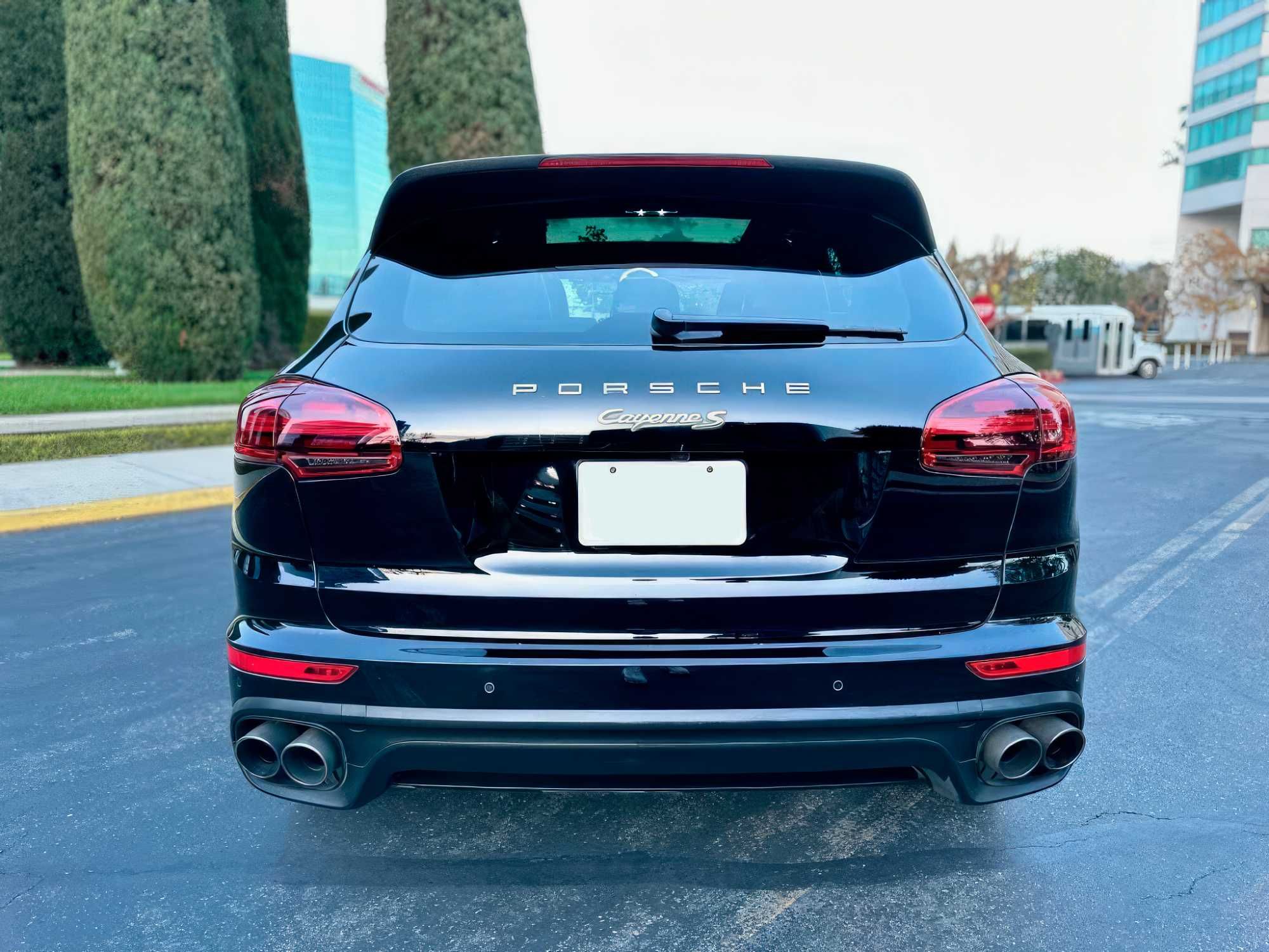 2017 Porsche Cayenne E-Hybrid S Platinum Edition