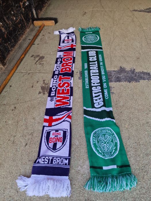 Szaliki Celtic i West brom.