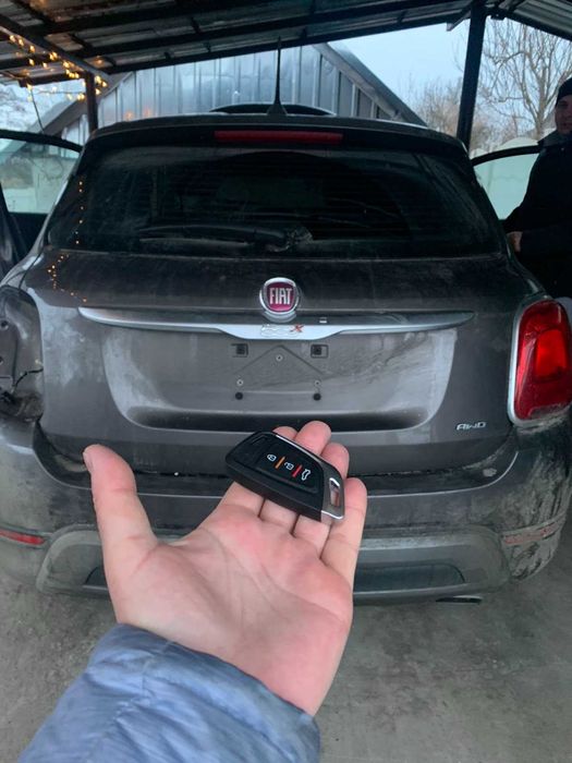 Изготовление Авто ключей Красноград Прошивка Чип ключа. Ремонт замков.