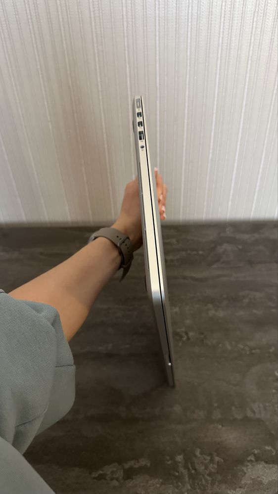 Macbook Pro 15 2015 16GB/1TB Silver