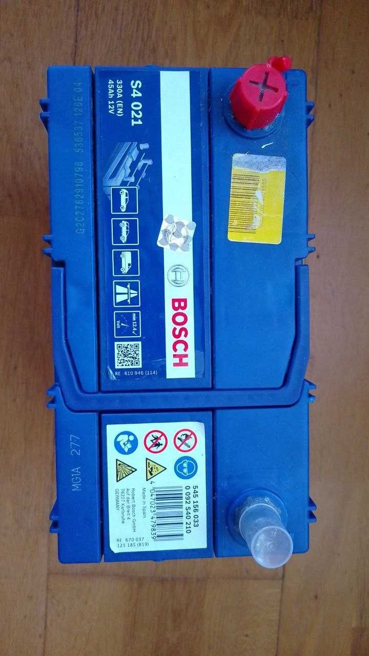 Акумулятор автомобільний Bosch 45А 12v 330A S4 021