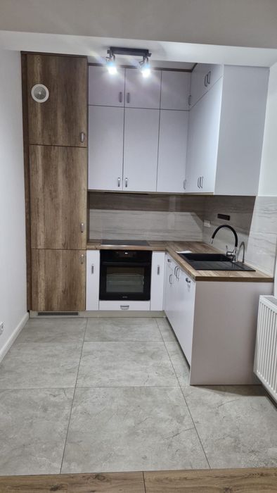 Lokal biurowy usługowy  na 2 pietrze budynek z windą Wieliczka