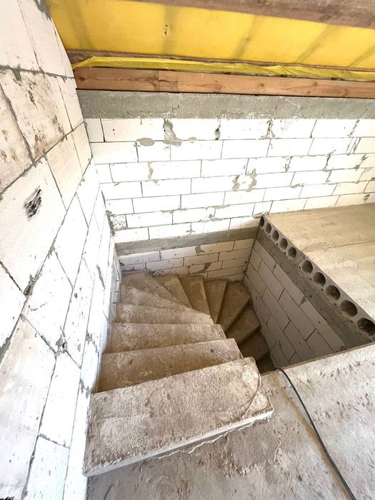 продам будинок в передмісті Києва с/т Забірьє