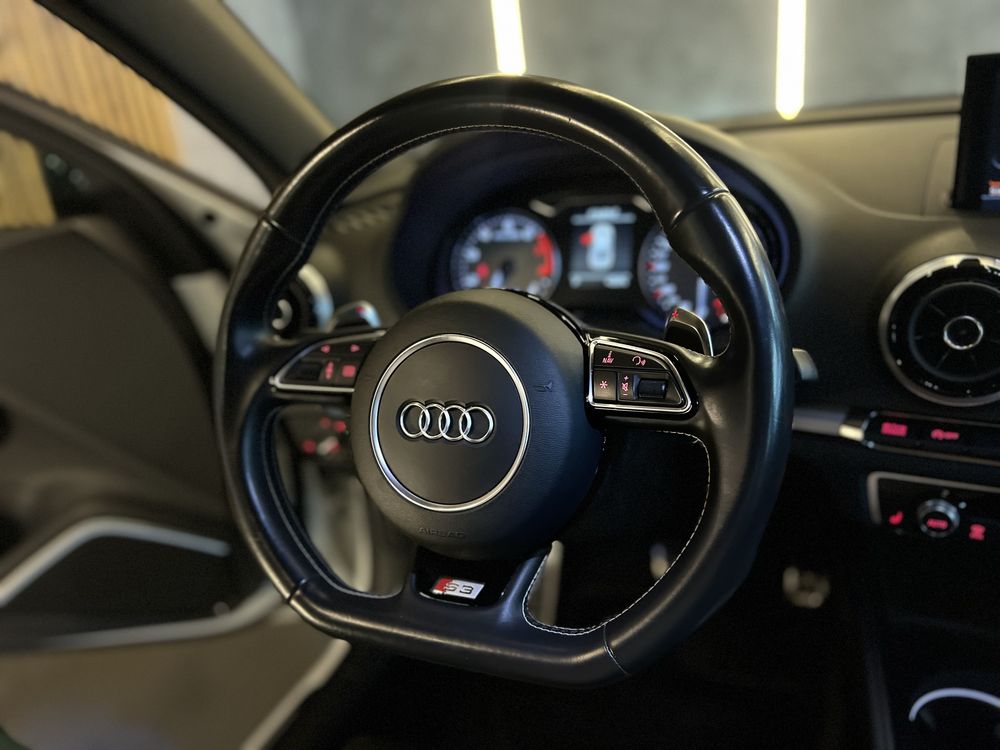 Audi S3 S Tronic 2.0 TFSI quattro 300cv