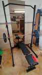 Rack para agachamento e supino.