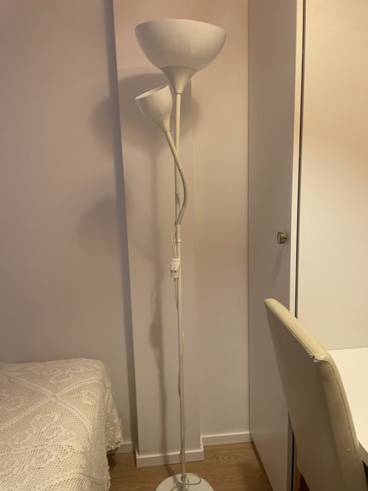 Candeeiro ikea com 2 focos