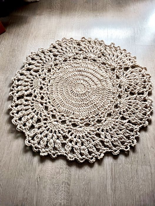 Dywanik ażurowy handmade ze sznurka bawełnianego