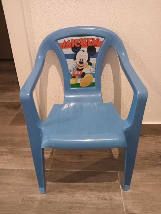 Cadeira para crianças do Mickey