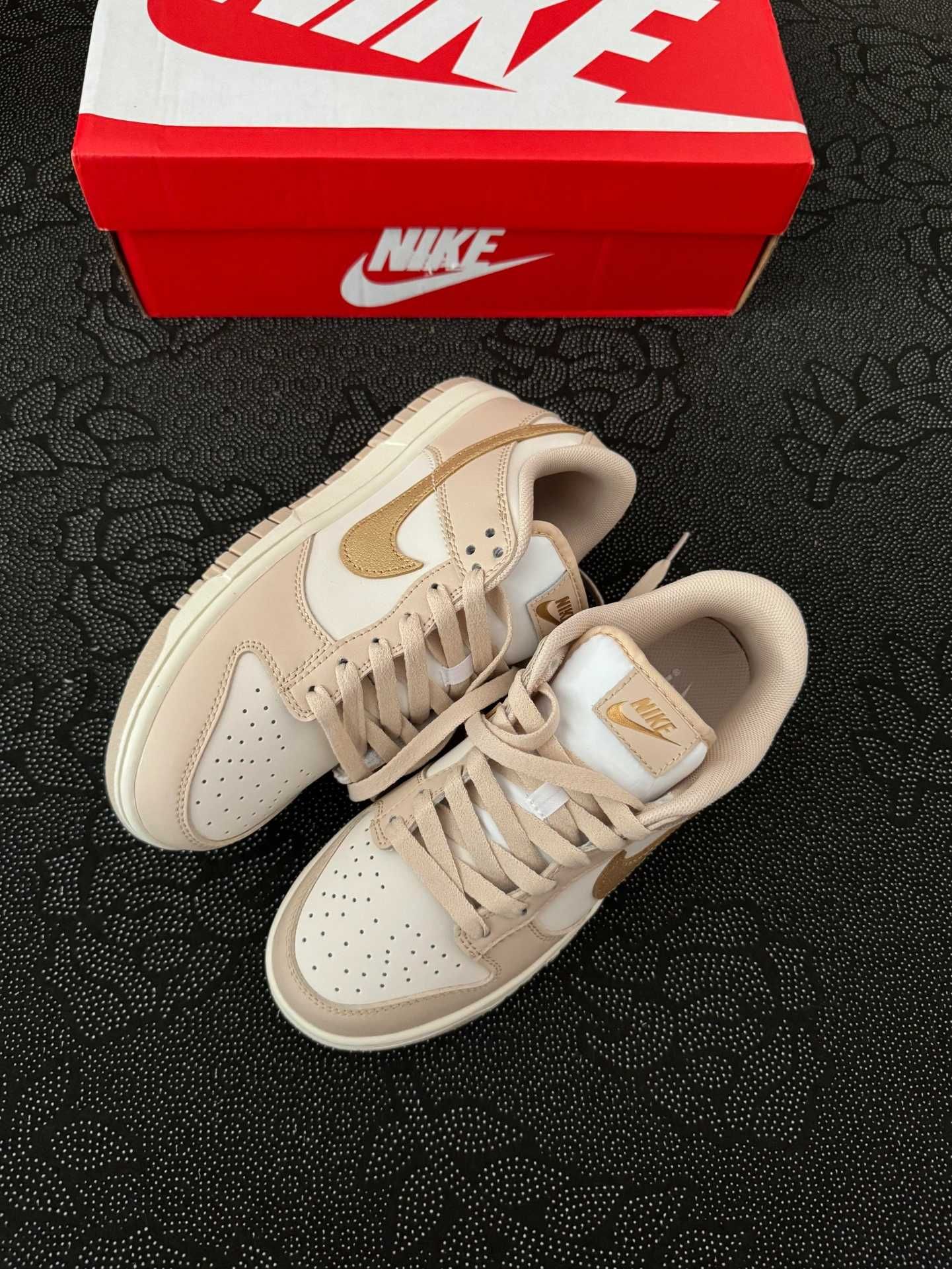 Buty codzienne Nike Dunk Low Metallic Gold nowy z metką R.40