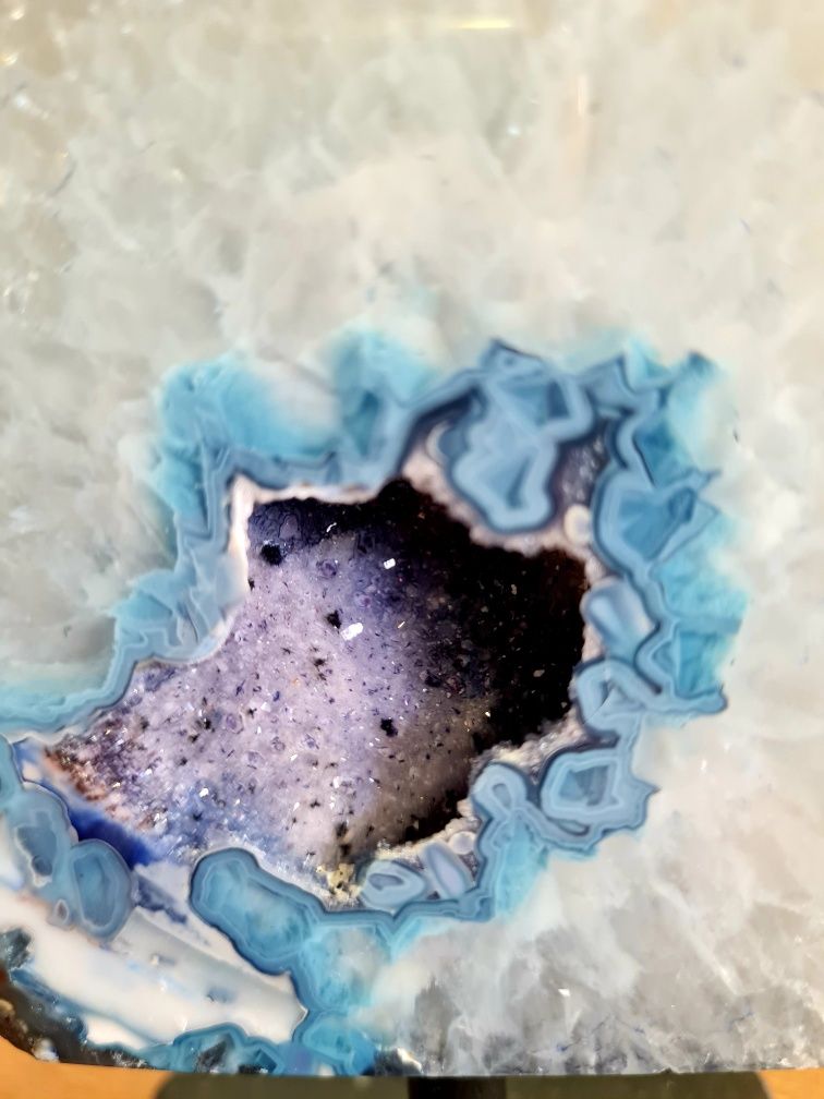 Geode Ágata azul com suporte