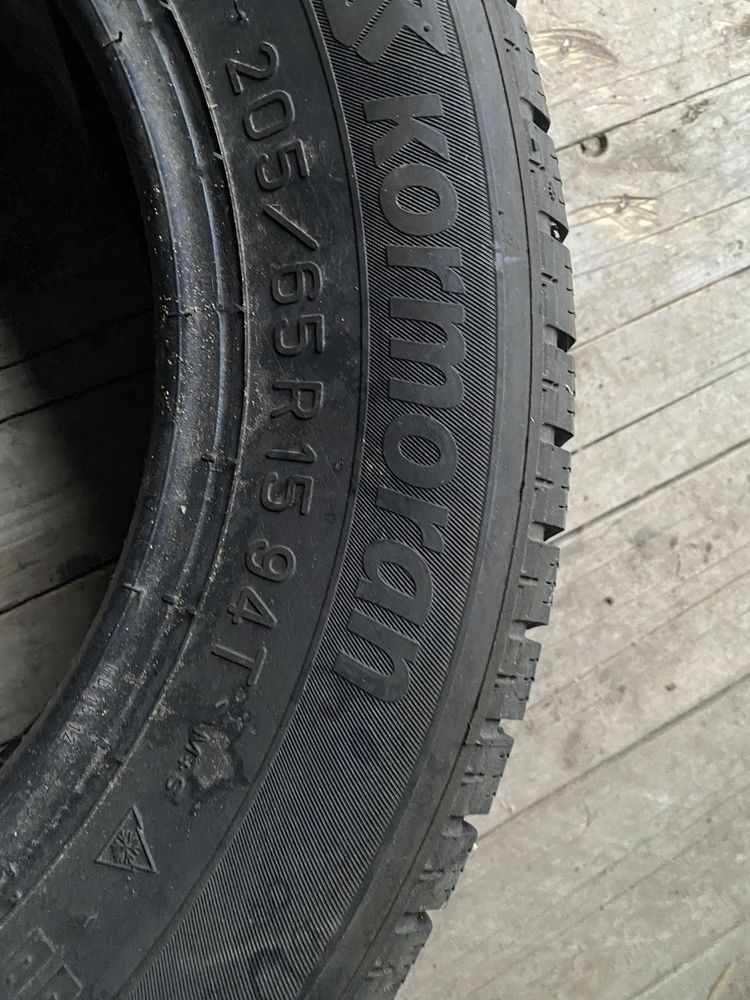 Opony zimowe 205/65R15 Kormoran Snowpro B2