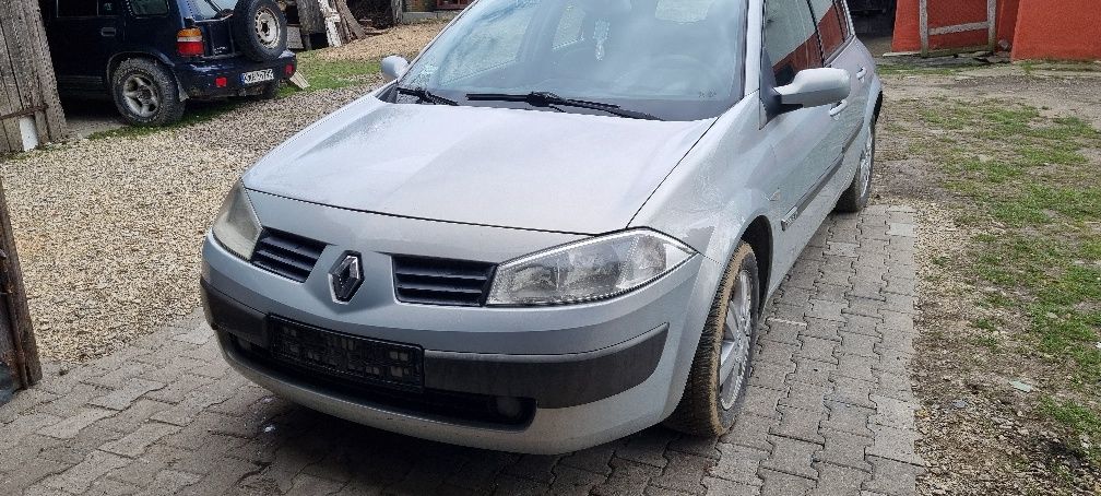 Renault megane II maska MV632