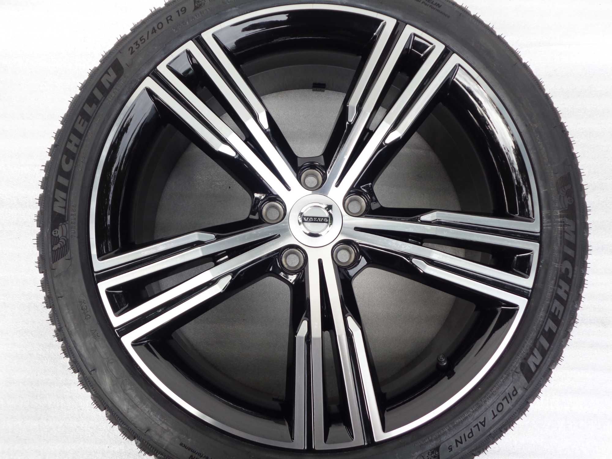 FELGI Alufelgi 19 5x108 VOLVO V60 S60 V90 S90 ET 42 JAK NOWE 2022r