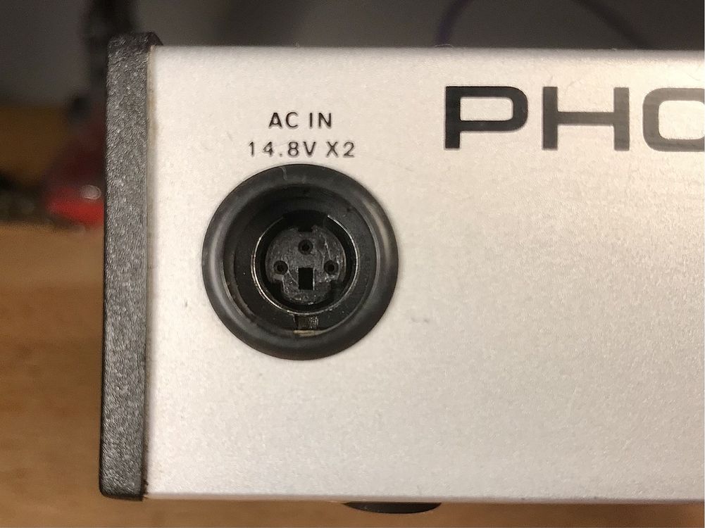 Мікшер Phonic AM120 без блоку живлення