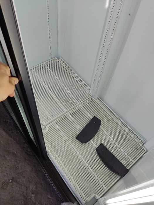 Холодильна вітрина холодильник вітрина