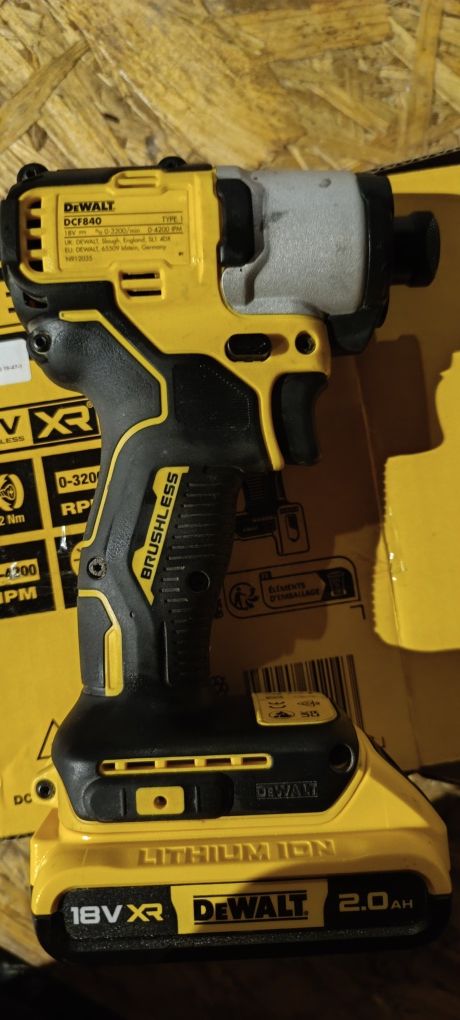 Zakretarka DeWalt dcf 840 plus Aku 2ah