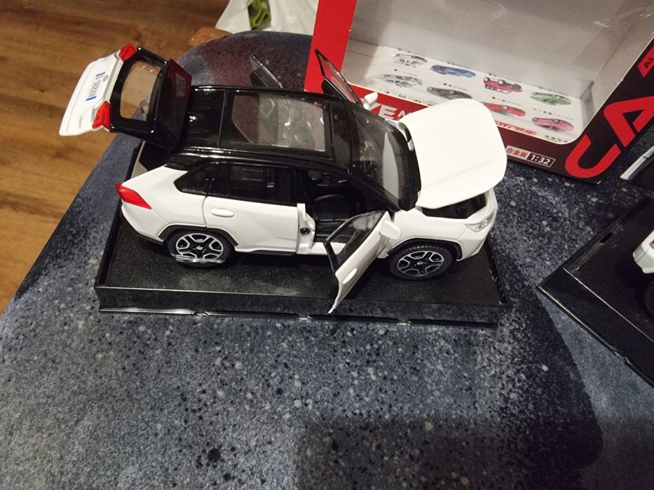 Модель авто 1:32