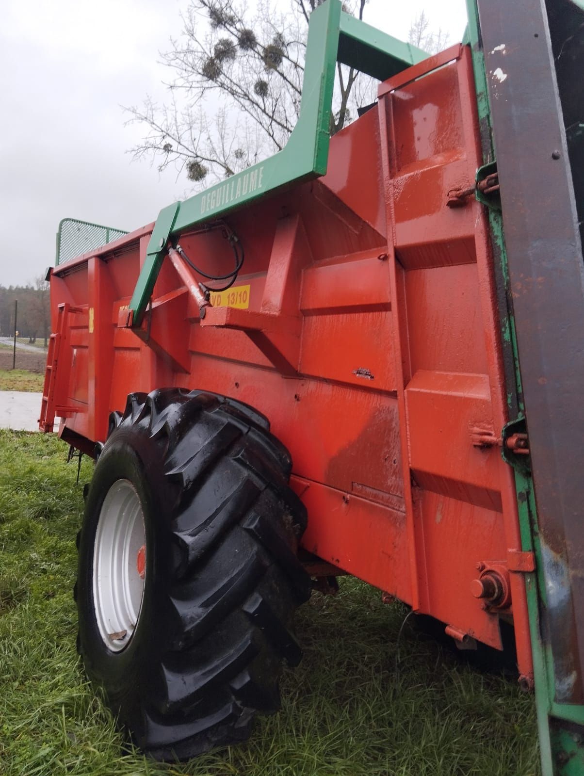 Rozrzutnik  Deguillaume HVD 13 z Klapa, resor