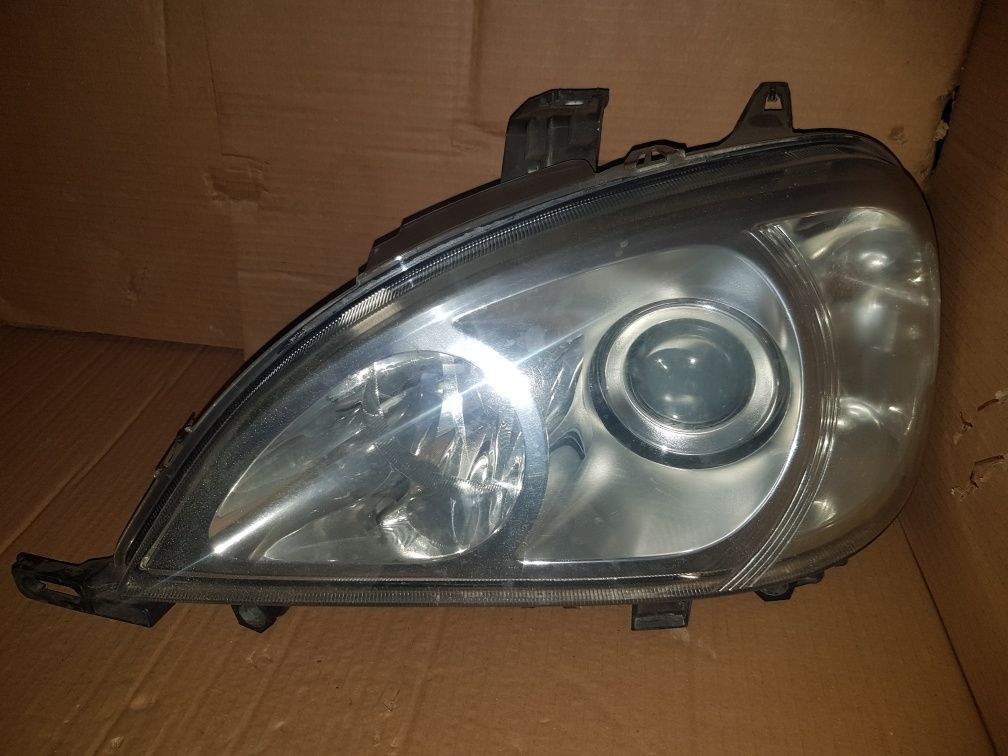 Lampa przód przednia prawa lewa Mercedes ML 163 Xenon