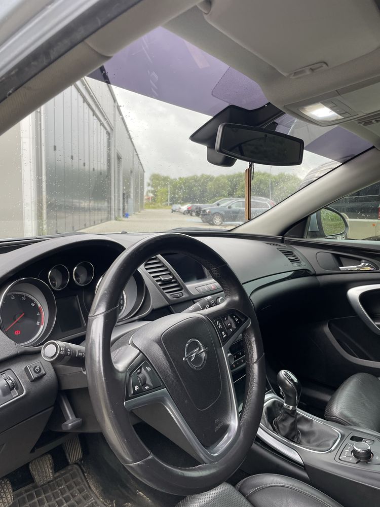 Opel Insignia 2.8 turbo 260 km LPG 4x4