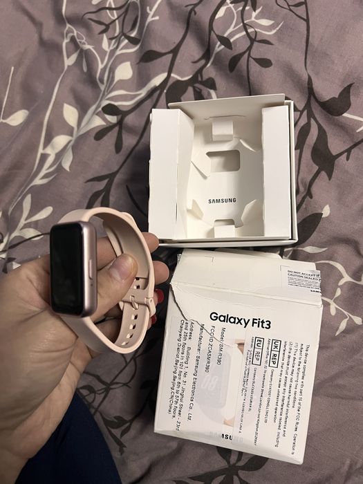 SAMSUNG Galaxy FIT 3 Смарт-годинник