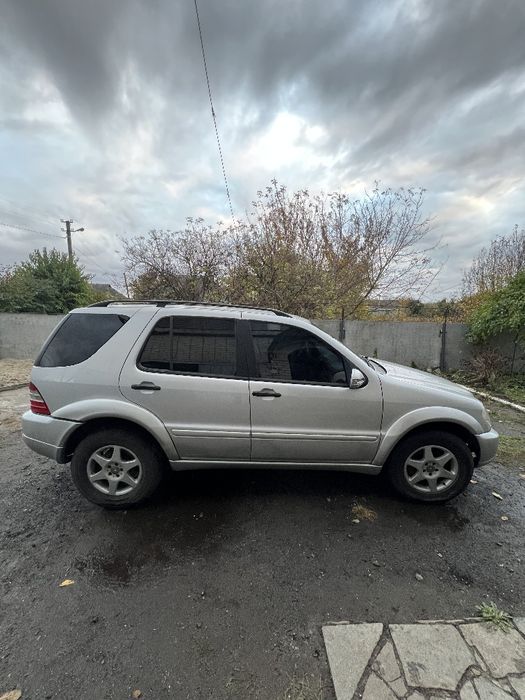 Mercedes ml270 w163