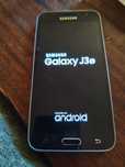 Smartfon Samsung J3